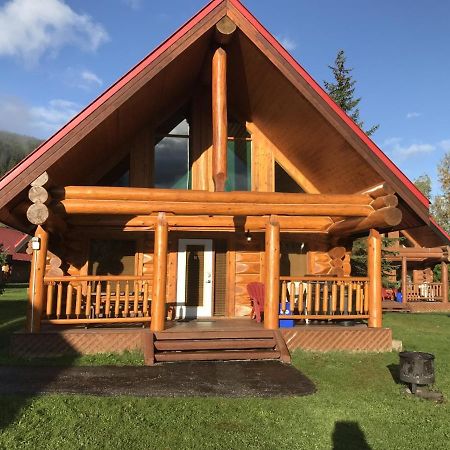 Yoho Chalets Vila Golden Exterior foto