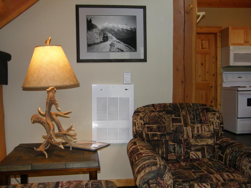 Yoho Chalets Vila Golden Quarto foto