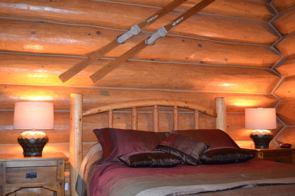 Yoho Chalets Vila Golden Exterior foto